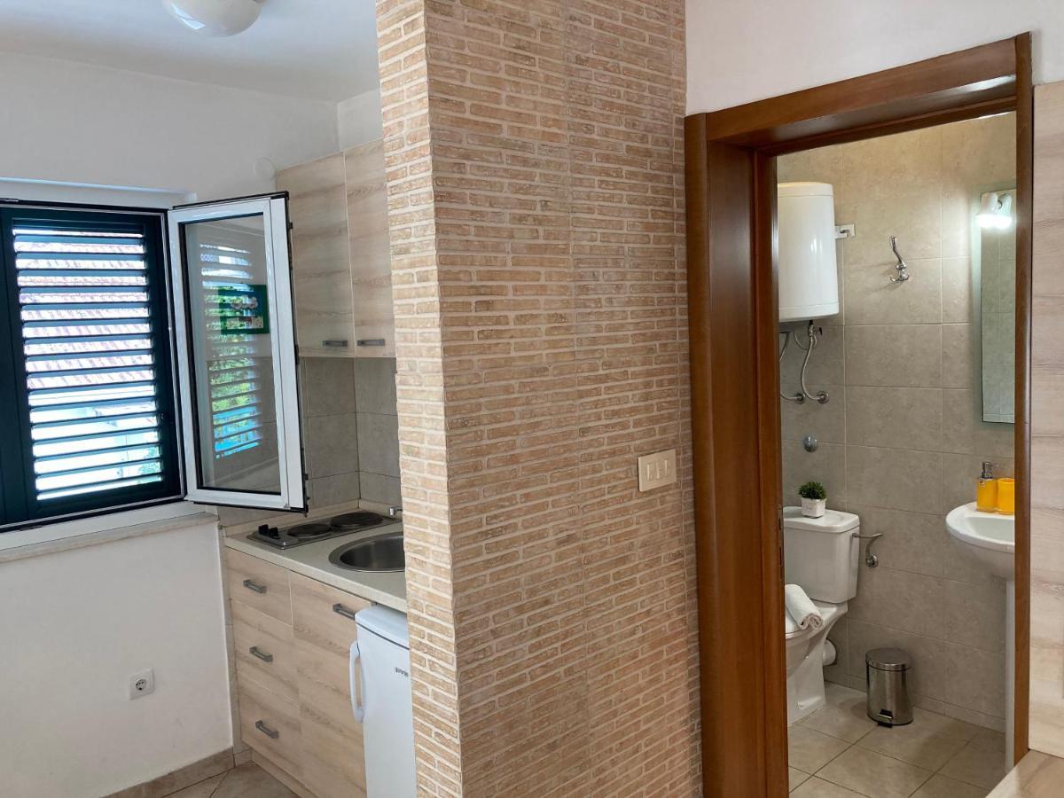 Apartments Milicevic แฮร์เซ็ก-โนวี ภายนอก รูปภาพ